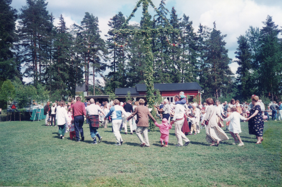 Midsommar på Furuvallen, år 1996.