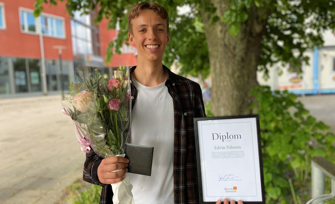 Edvin Nilsson, 17 år prisades för sina prestationer inom orientering, bland annat en bronsmedalj i terränglöpnings-SM pojkar 16.